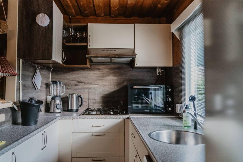 Cosy And Romantic Forest House Met Sauna Op De Veluwe 皮滕 外观 照片